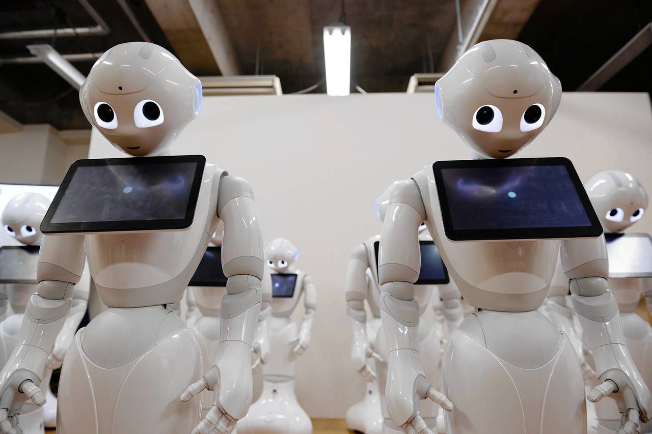 Nhật Bản thử nghiệm robot phục vụ cà phê tại ga tàu