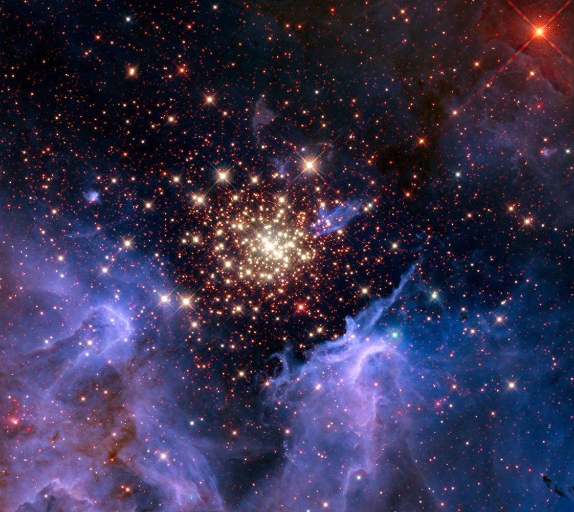 Hình ảnh chụp các cụm sao với nhiều sắc thái từ Hubble